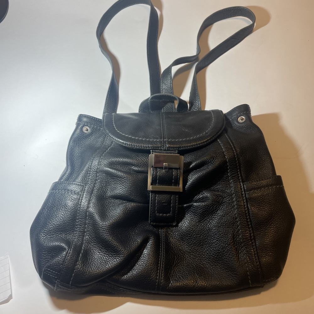 Clarks Pebbled Finish Genuine Black Leather Backpack W/6 Extra Cubies